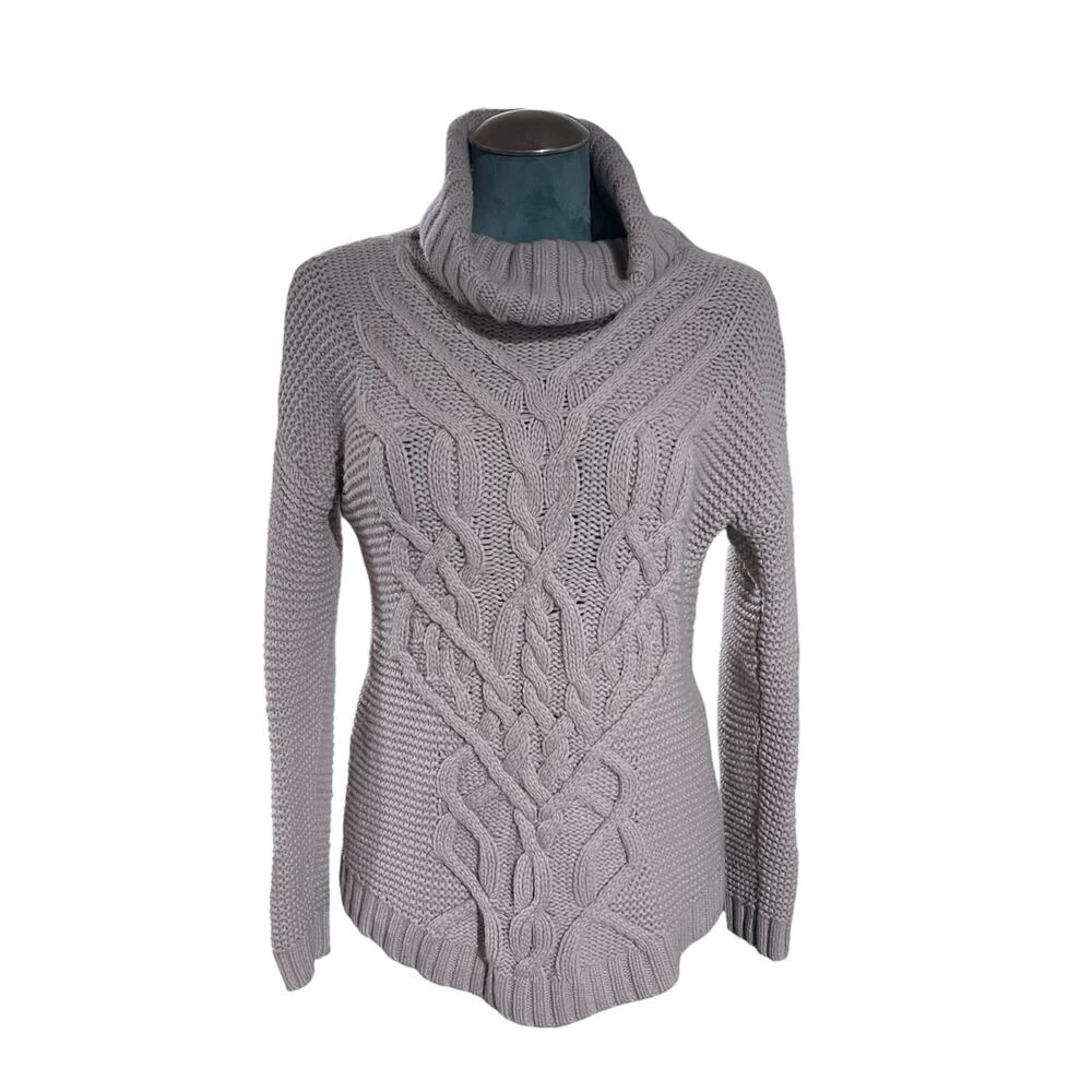 Tahari Pure Luxe Alpaca Turtleneck Sweater M Gray Cable Knit Winter Minimalist
